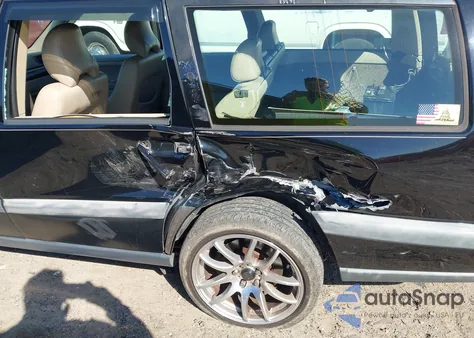 2000 Volvo V70 Xc/Xc Se z USA, uszkodzony, nr VIN YV1LZ56D7Y2634054